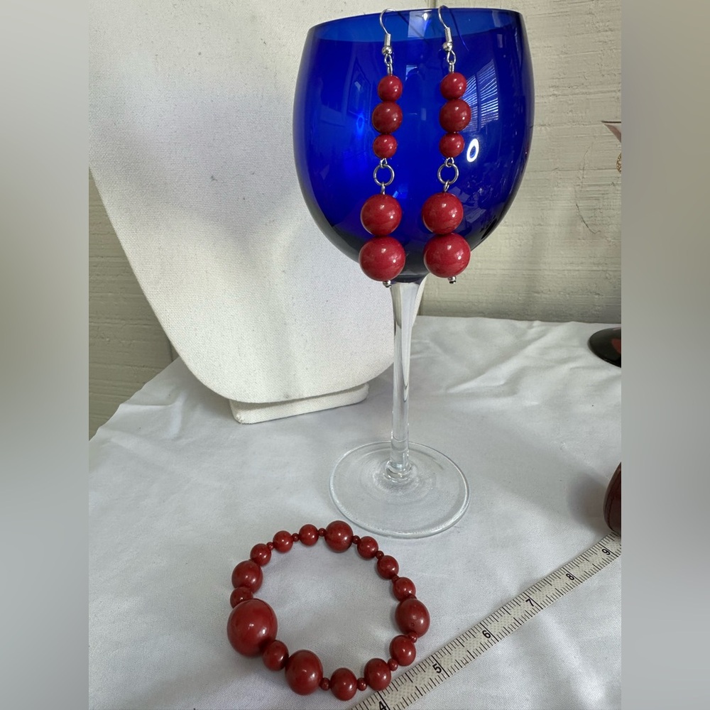 Vintage earring and bracelet bead set